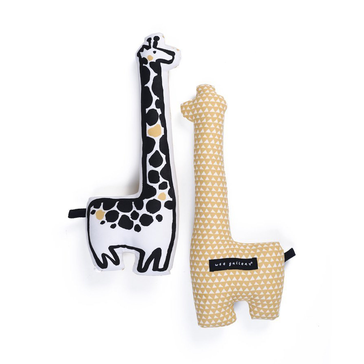 Doudou girafe en coton bio de Wee Gallery